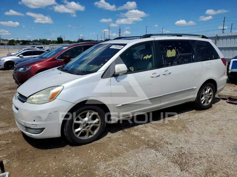 2005 Toyota SIENNA photo