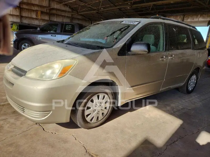 2005 Toyota SIENNA photo