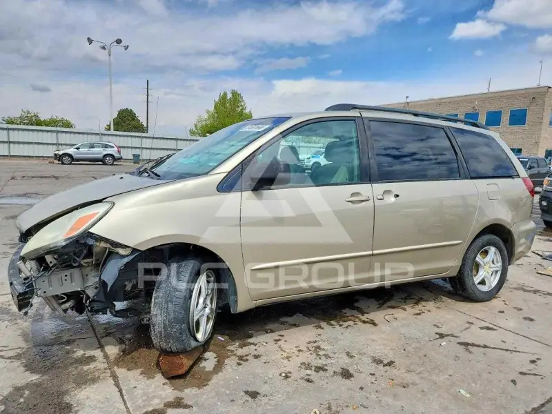 2005 Toyota SIENNA фото