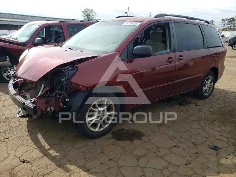 2005 Toyota SIENNA фото