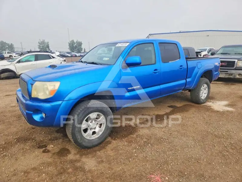 2005 Toyota TACOMA photo