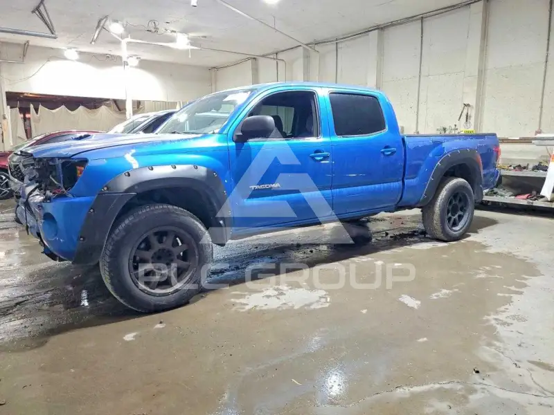 2005 Toyota TACOMA photo