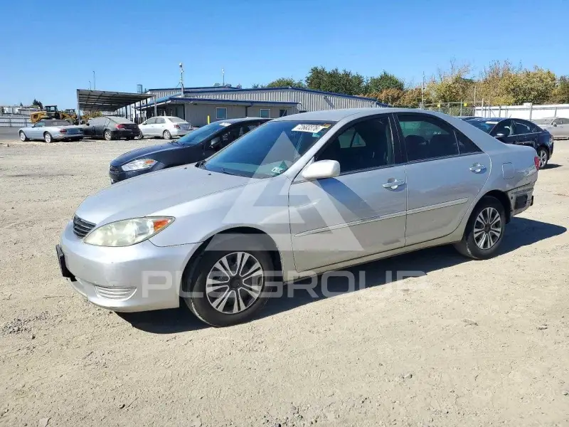 2005 Toyota CAMRY photo