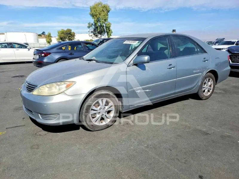 2005 Toyota CAMRY фото