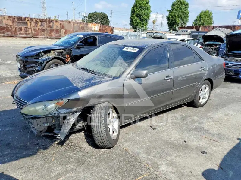 2005 Toyota CAMRY фото