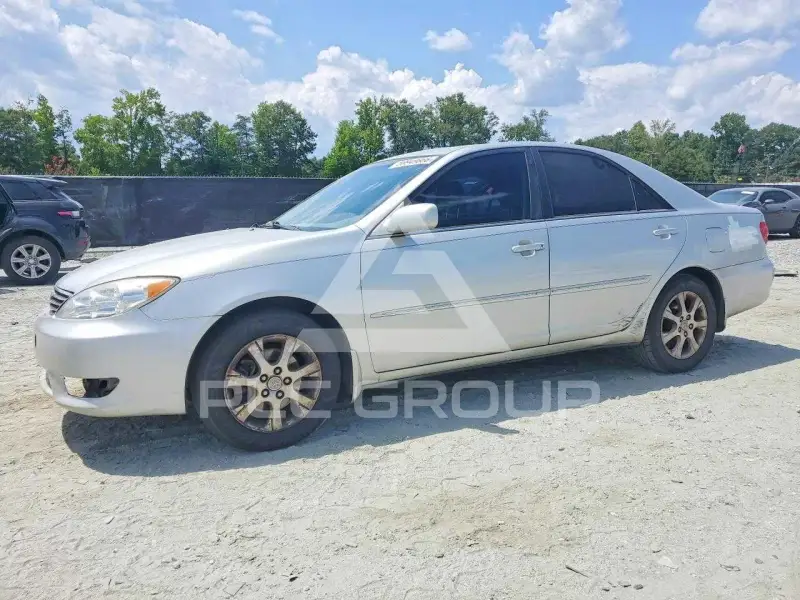 2005 Toyota CAMRY photo