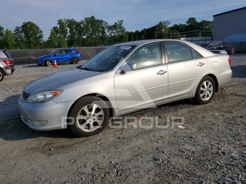 2005 Toyota CAMRY фото