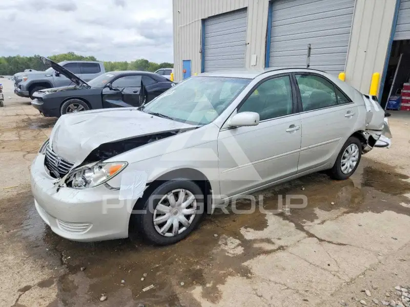 2005 Toyota CAMRY photo