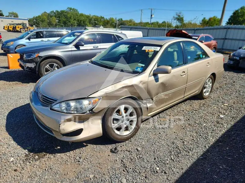 2005 Toyota CAMRY фото