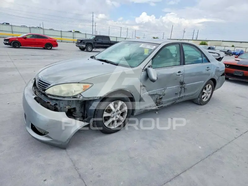 2005 Toyota CAMRY фото