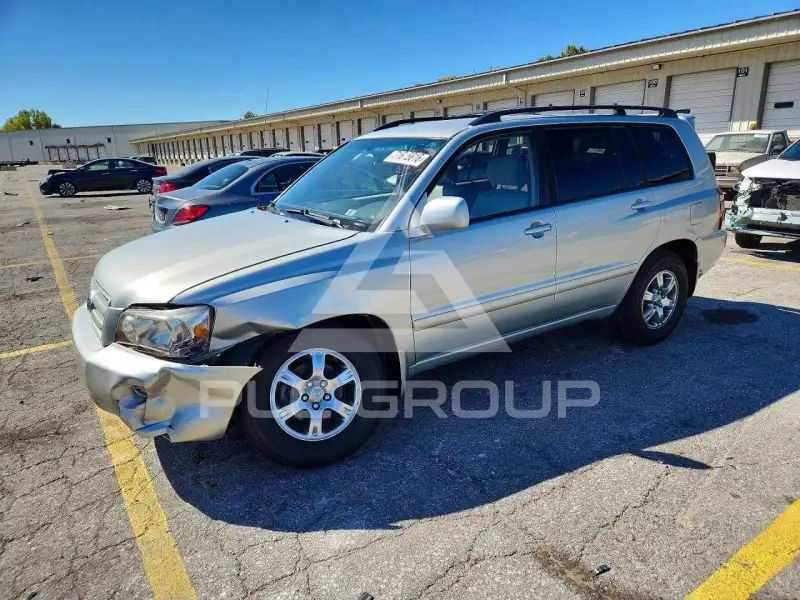 2005 Toyota Highlander photo