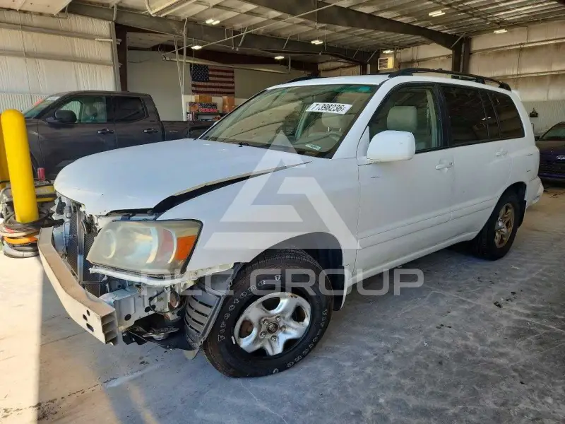 2005 Toyota Highlander photo