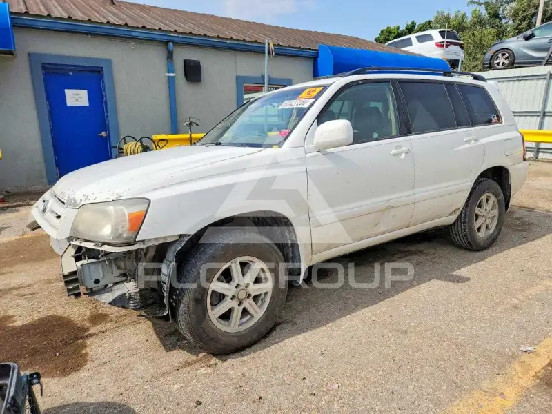 2005 Toyota Highlander photo