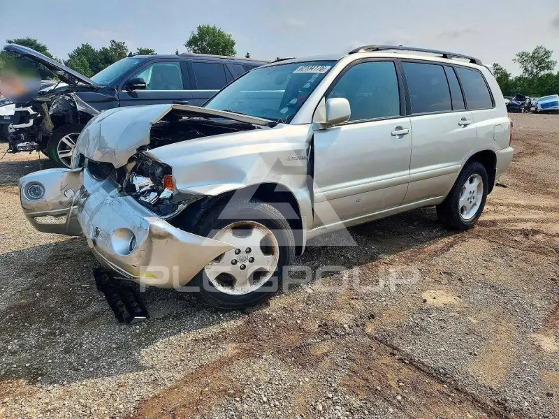 2005 Toyota Highlander photo