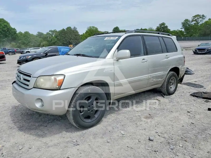 2005 Toyota Highlander photo