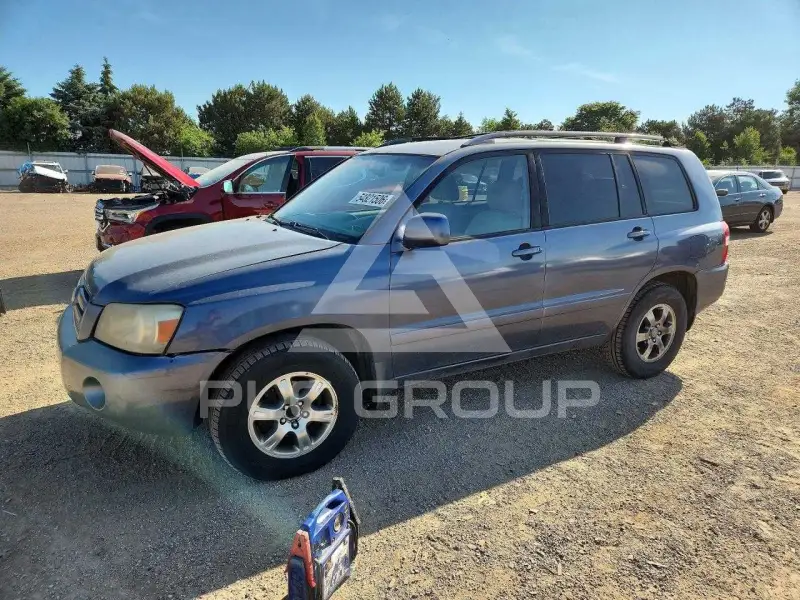 2005 Toyota Highlander photo