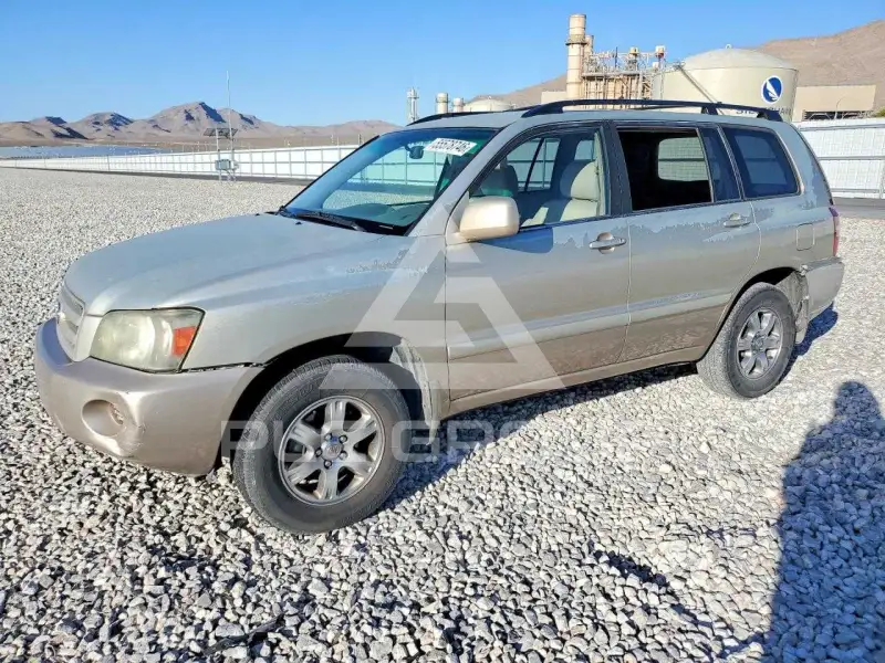 2005 Toyota Highlander photo