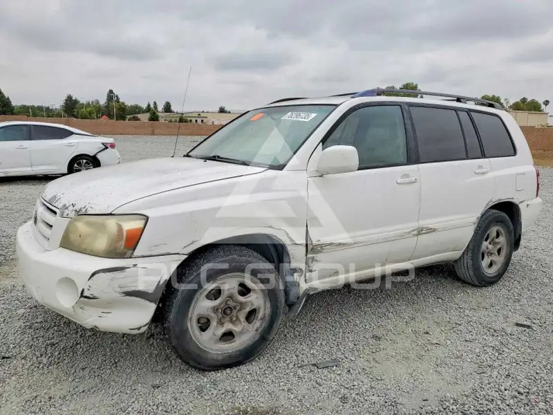 2005 Toyota Highlander photo