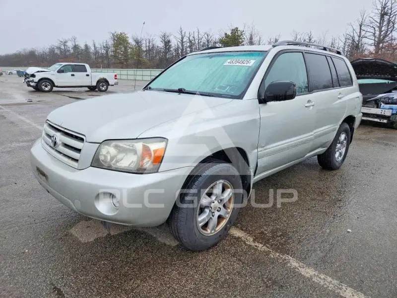 2005 Toyota Highlander photo