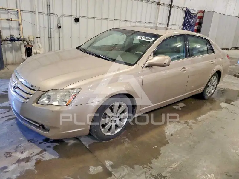 2005 Toyota AVALON фото