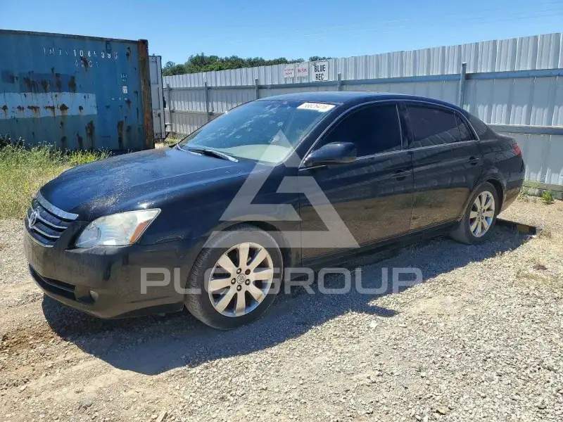 2005 Toyota AVALON фото