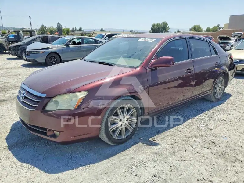 2005 Toyota AVALON photo