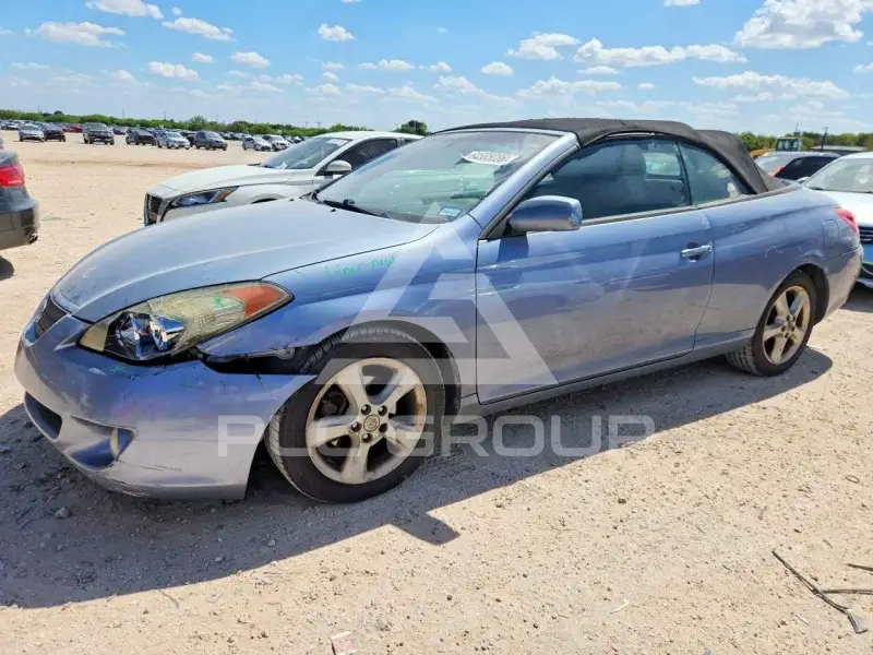 2005 Toyota CAMRY photo