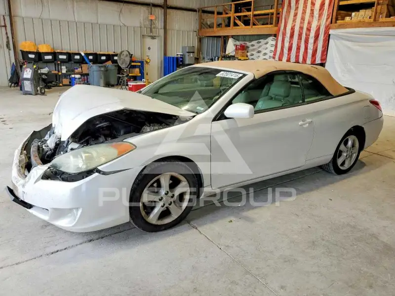 2005 Toyota CAMRY photo