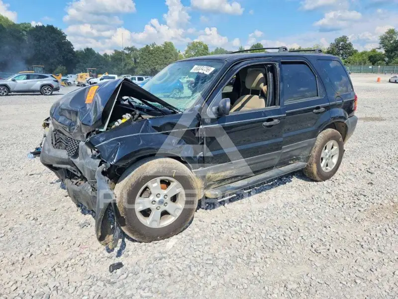 2005 Ford ESCAPE photo