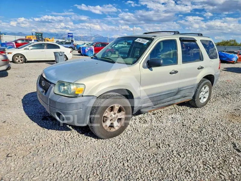 2005 Ford ESCAPE photo