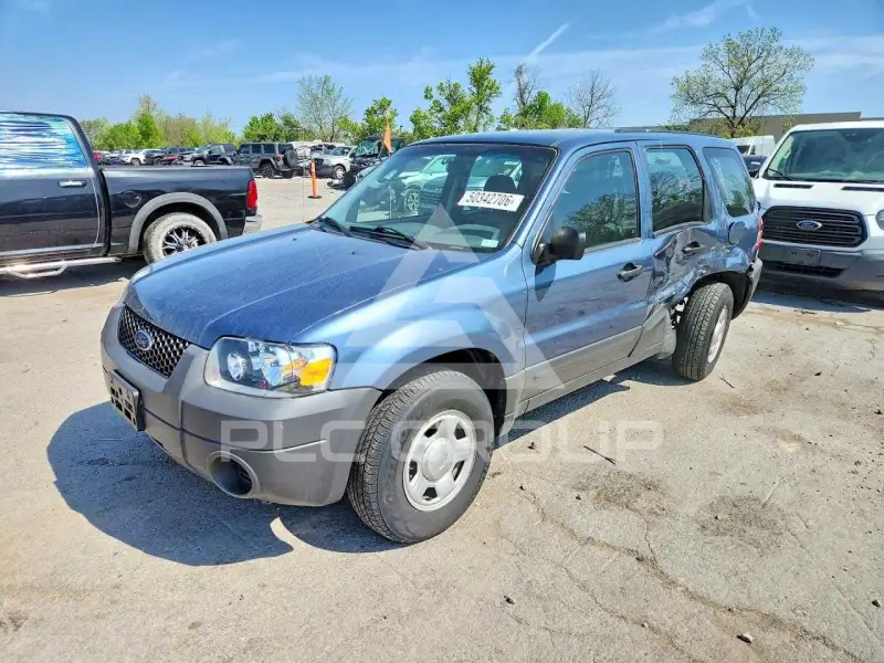 2005 Ford ESCAPE photo