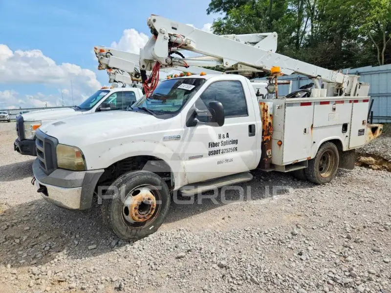 2005 Ford F-550 фото