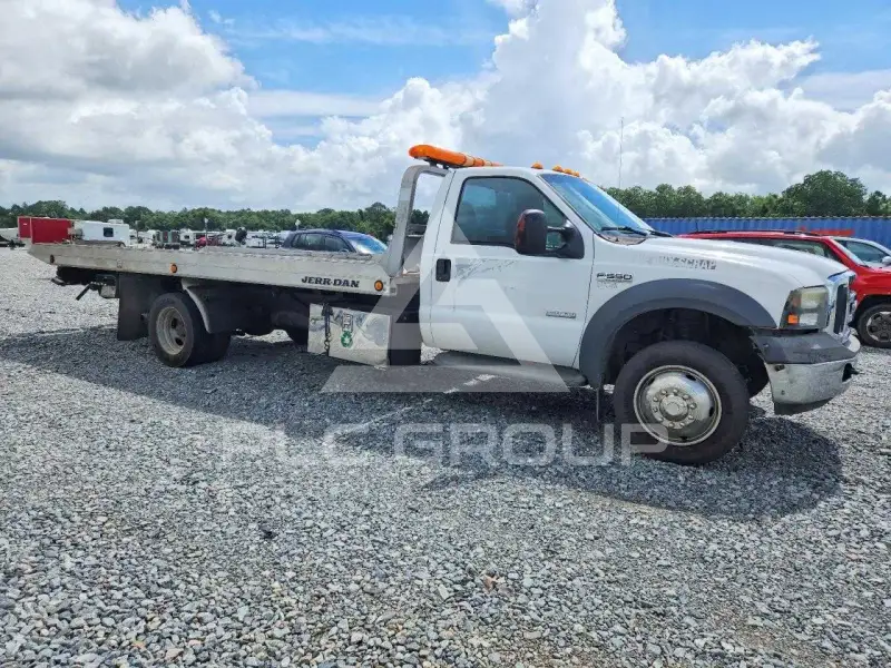 2005 Ford F-550 photo