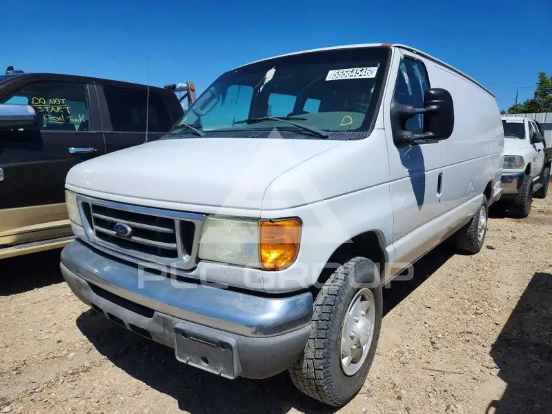 2005 Ford E-250 photo
