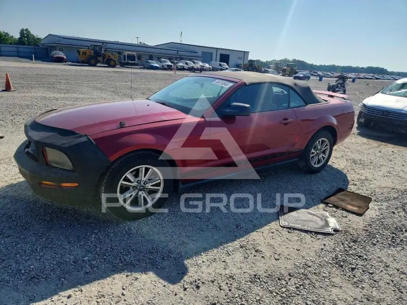 2005 Ford MUSTANG фото