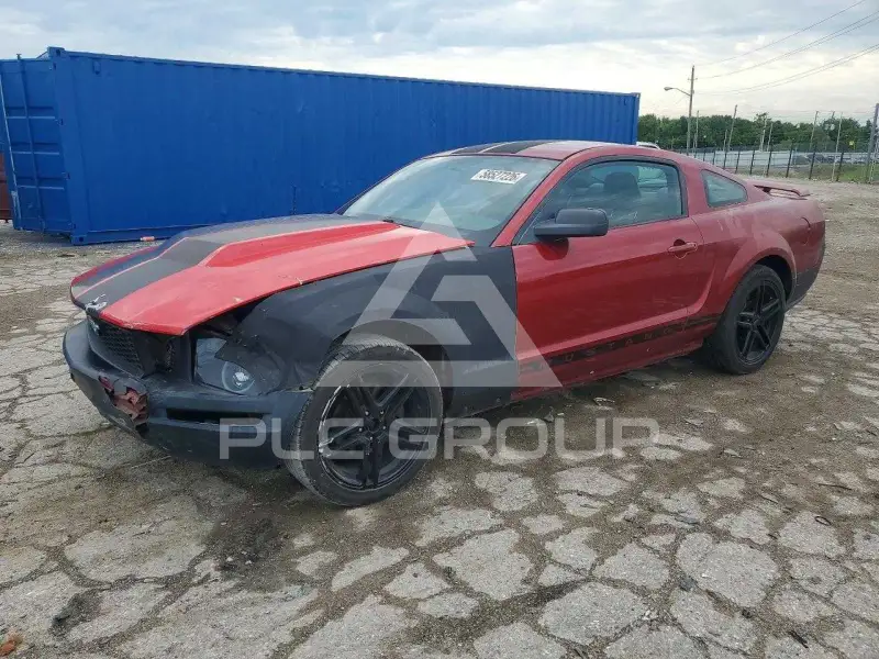2005 Ford MUSTANG photo