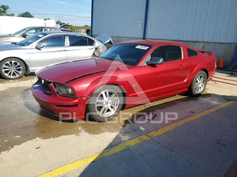 2005 Ford MUSTANG фото