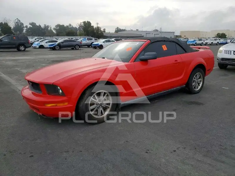 2005 Ford MUSTANG photo