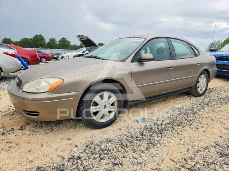 2005 Ford TAURUS photo