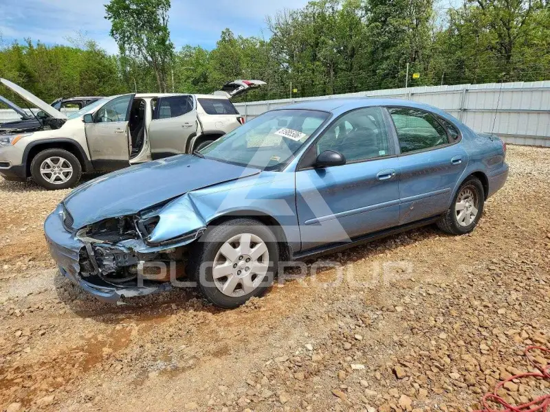 2005 Ford TAURUS фото