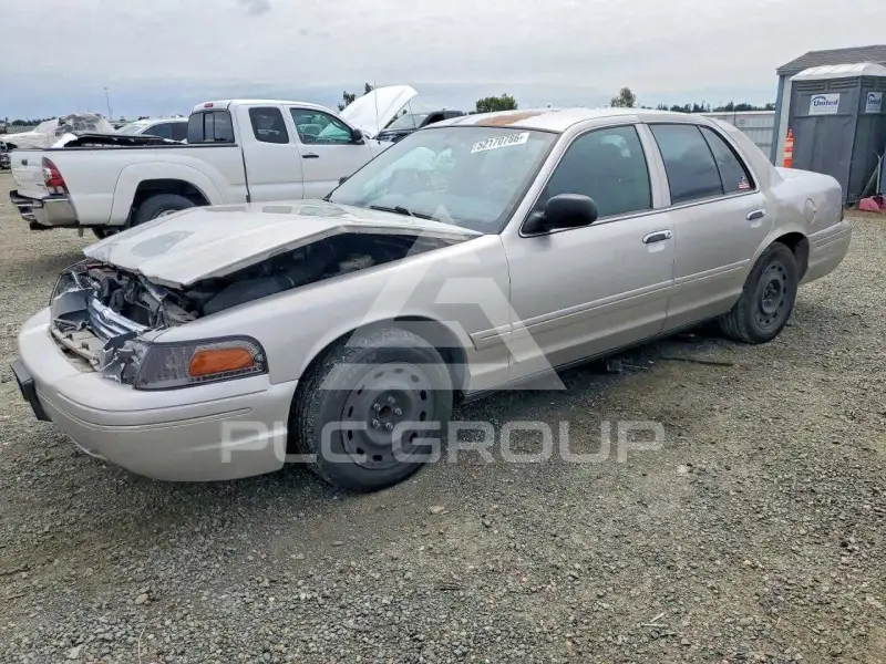 2005 Ford CROWN photo