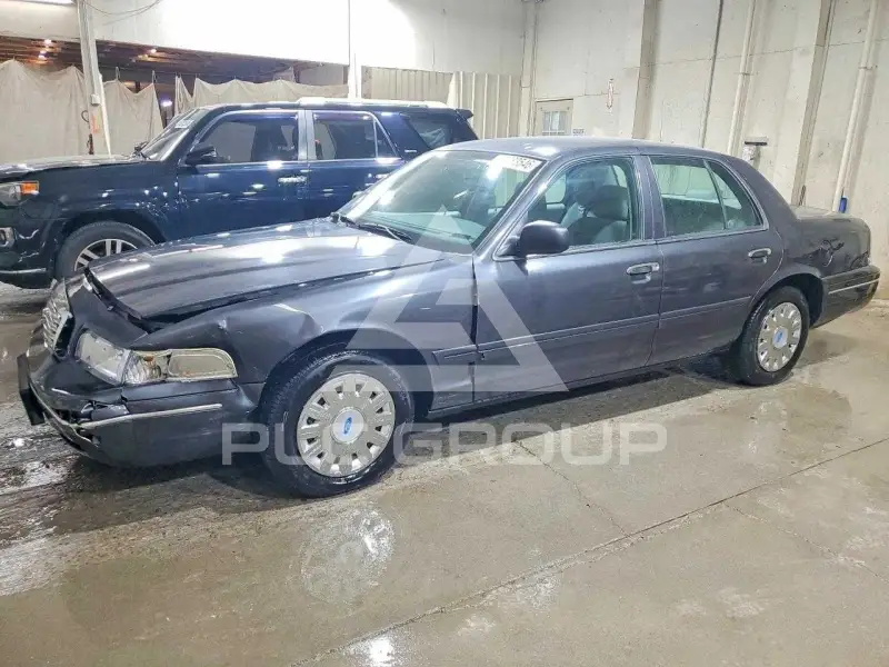 2005 Ford CROWN фото