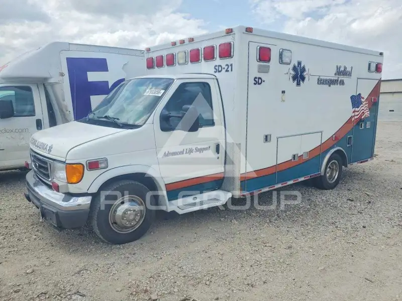 2005 Ford ECONOLINE photo