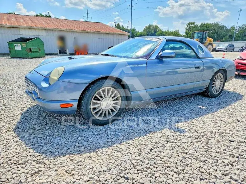 2005 Ford Thunderbird photo