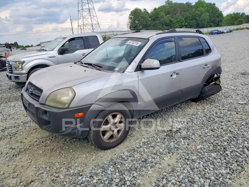 2005 Hyundai Tucson photo