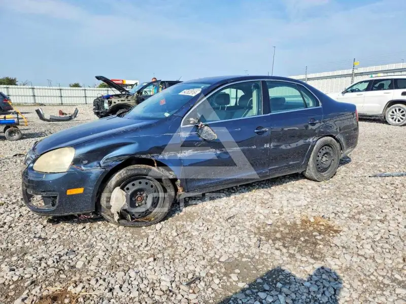2005 Volkswagen Jetta photo