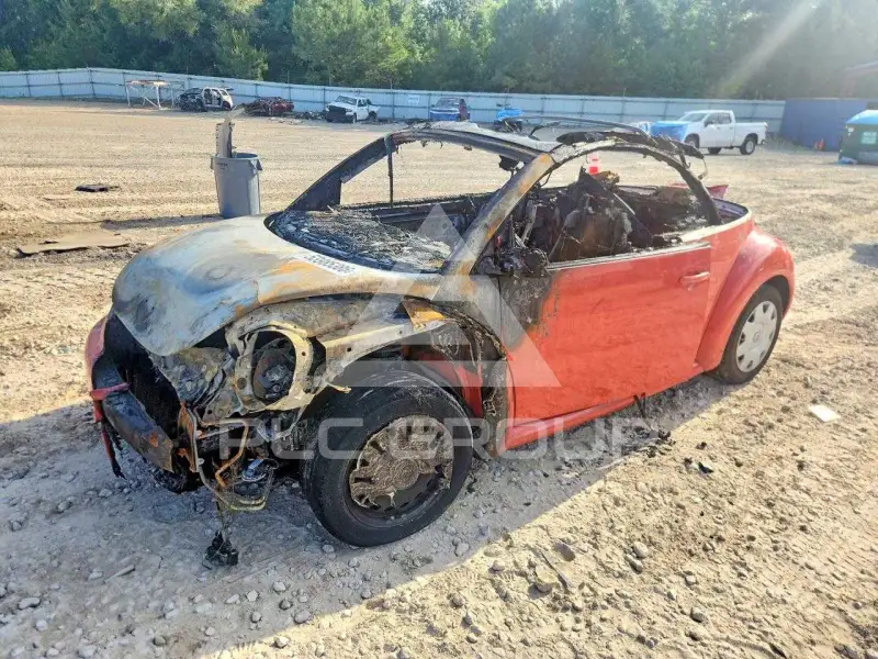 2005 Volkswagen BEETLE photo