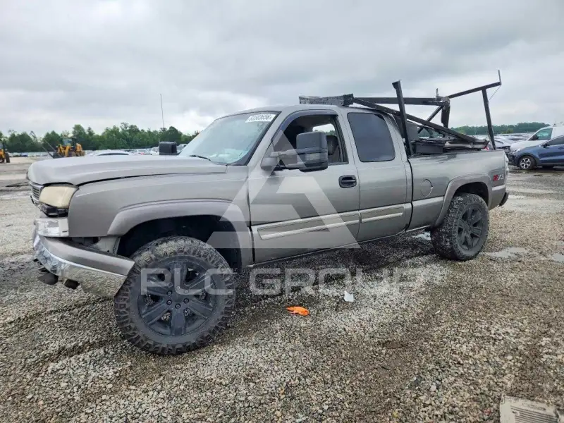 2006 Chevrolet Silverado photo