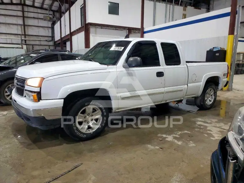 2006 Chevrolet Silverado photo