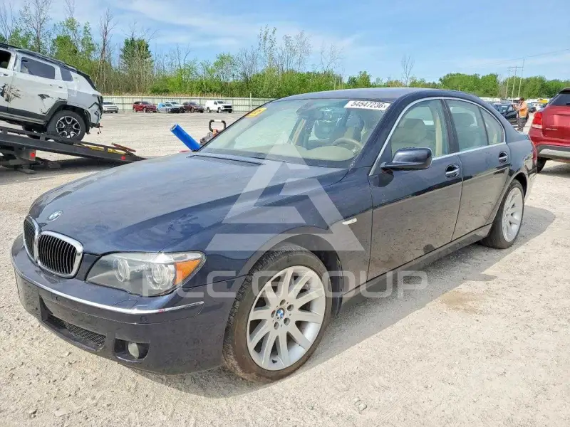 2006 BMW 750 photo
